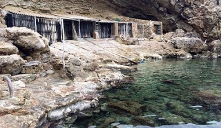  A unique cove 